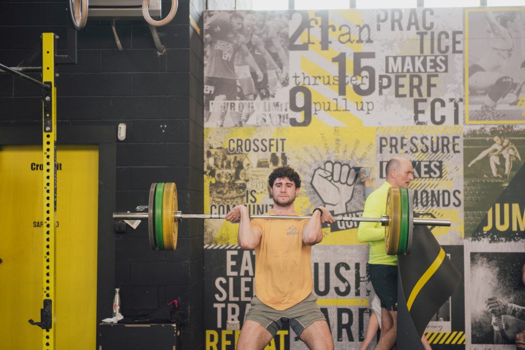 ALLENAMENTO PESI CROSSFIT SARONNO
